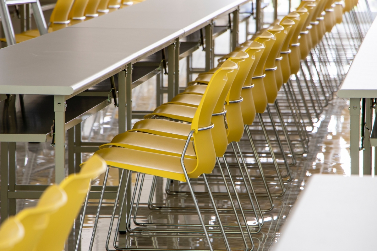 Chi Deh Crane Engineering Cache Chair Yellow Orange